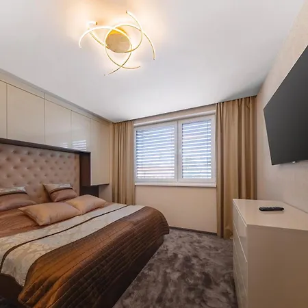 2-bedroom With Balcony And Parking Spišská Nová Ves