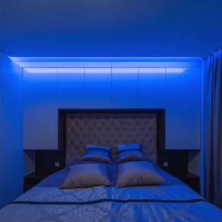 2-bedroom With Balcony And Parking