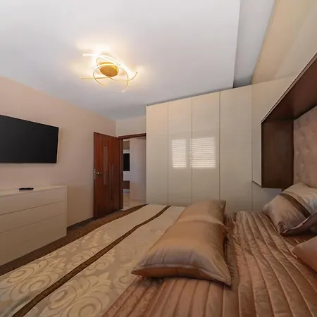 2-bedroom With Balcony And Parking Spišská Nová Ves